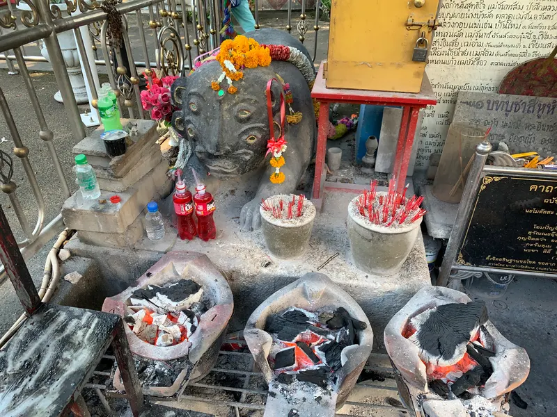 Wat Phra That Doi Khao Kwai