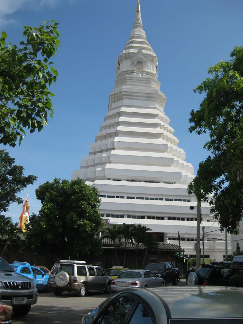 Wat Paknam