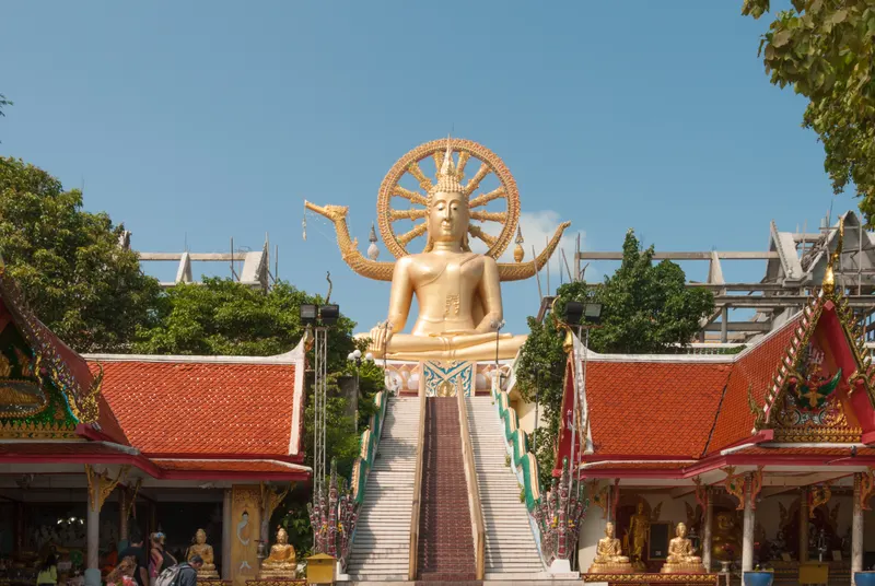 Wielki Budda i Wat Plai Laem