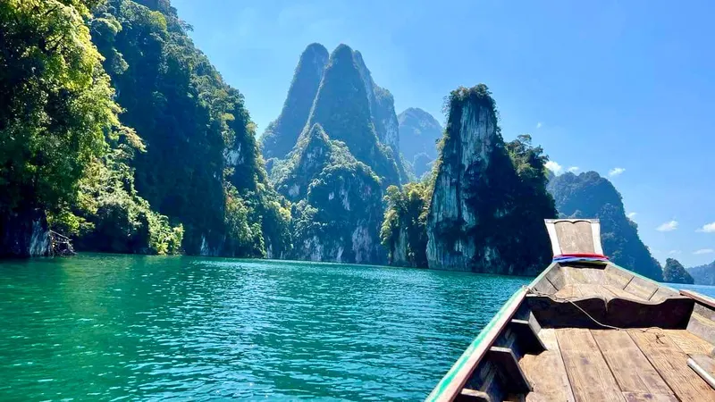 Khao Sok domki na wodzie — Tajlandia