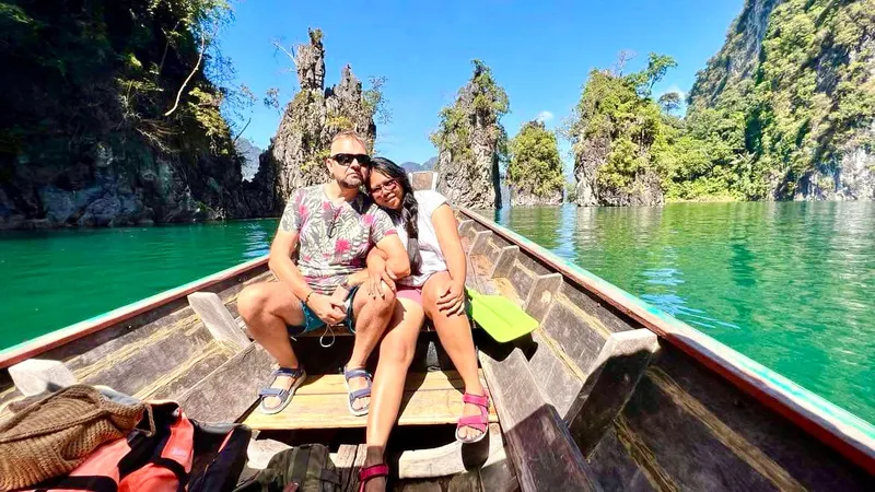 Khao Sok Koralowa jaskinia