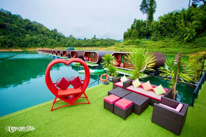 Khao Sok domki na wodzie — Tajlandia