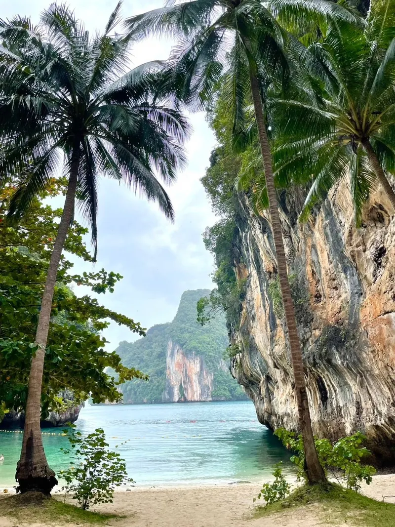 Wyspa Hong + Wyspa Lao Lading — Tajlandia