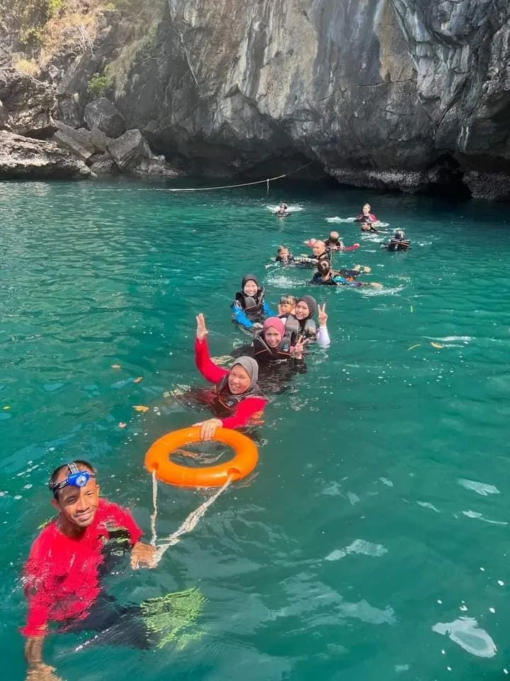 4 Wyspy Morze Trang — Tajlandia